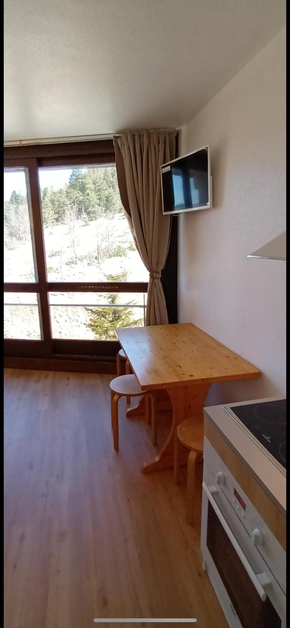 Pour 4 Personnes Pied Dans Les Pistes *